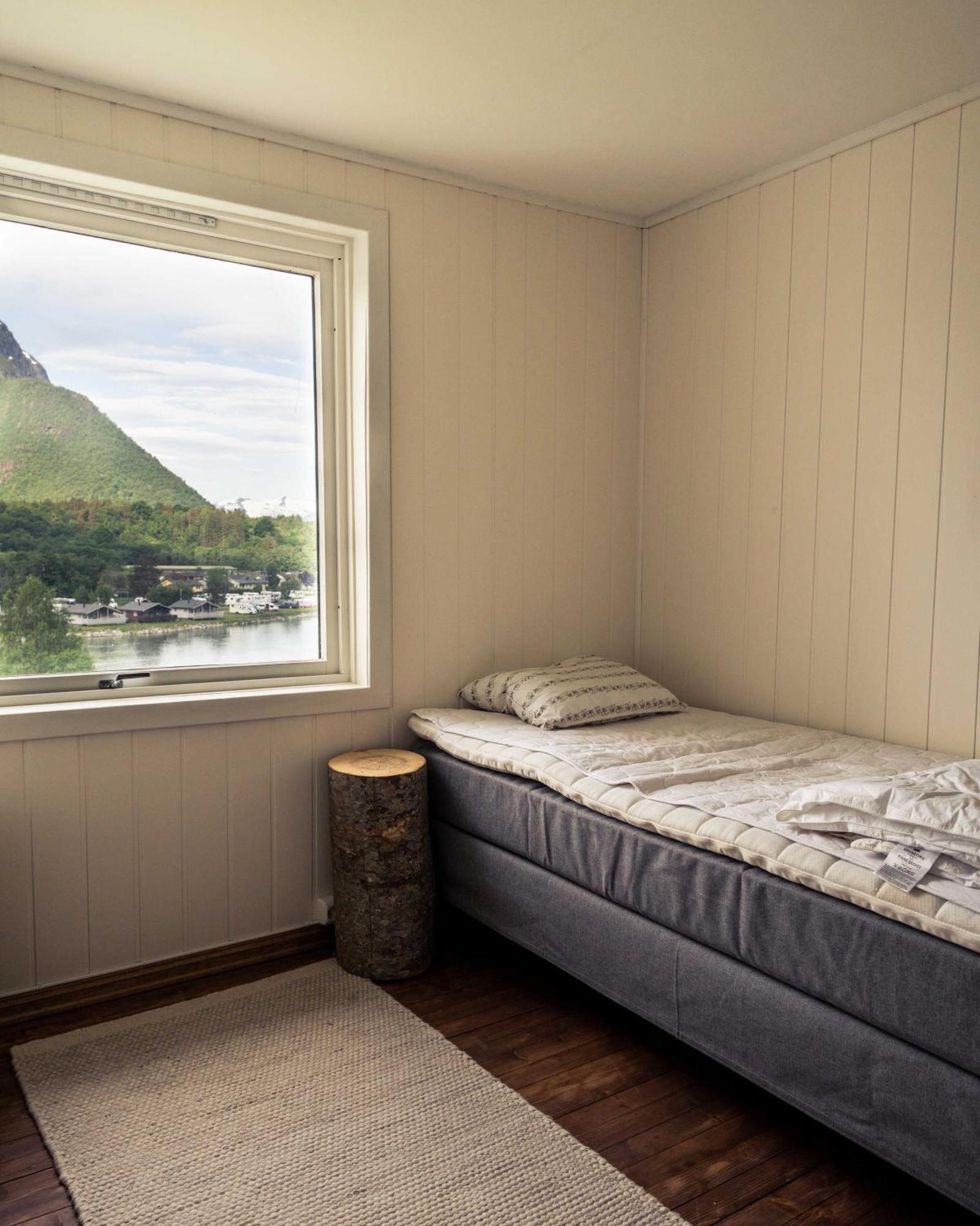 Villa Vertical - Room Skorgedalen Andalsnes Exterior photo